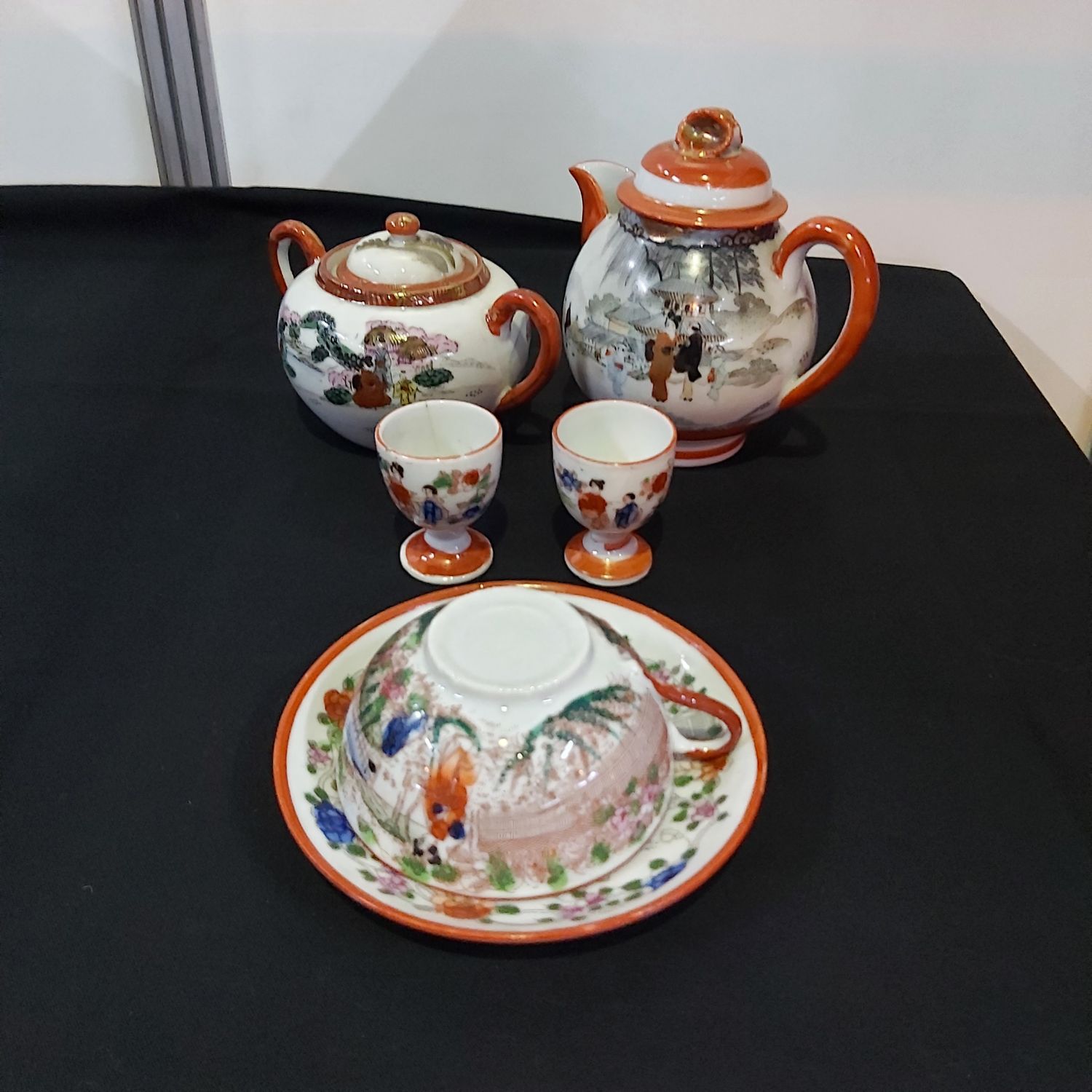 Chinese theepot eierdopjes suikerpot kopje met schoteltje