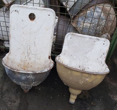 Antieke wasbakken, ijzer, gietijzer,