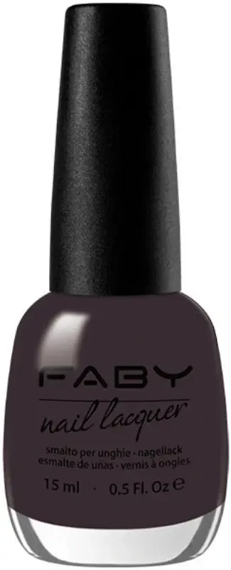 Bruine vegan Nagellak Faby, natuurlijke nagellak zonder schadelijke stoffen