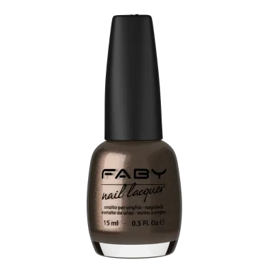 Bruine vegan Nagellak Faby, natuurlijke nagellak zonder schadelijke stoffen