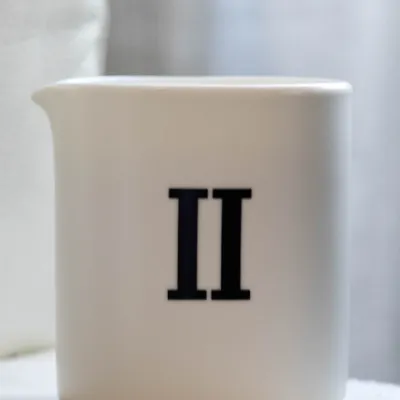 Love Yourself Massage Candle II - Oriental Spice Aroma Pallet geurkaars met kardemom, gember en cederhout – natuurlijke massagekaars.