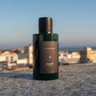 Aroma II Eau de Toilette – fles met kardemom, gember en ceder voor een oosterse verleidelijke geur