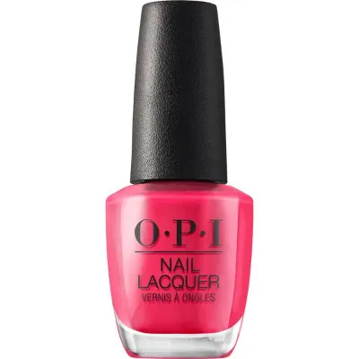 Vernis à ongles rose avec une finition brillante; Charged Up Cherry d'OPI. Parfait pour un look énergique et éclatant.