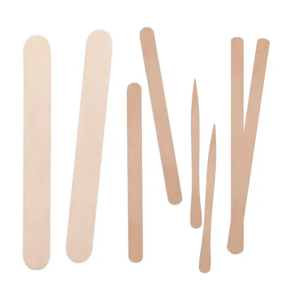 Houten waxspatels voor het nauwkeurig aanbrengen van warme wax of suikerpasta – hygiënisch, splintervrij en stevig.
