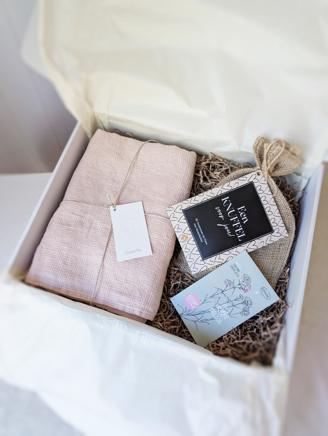 Cadeaubox Zachte knuffel met een bloemetje