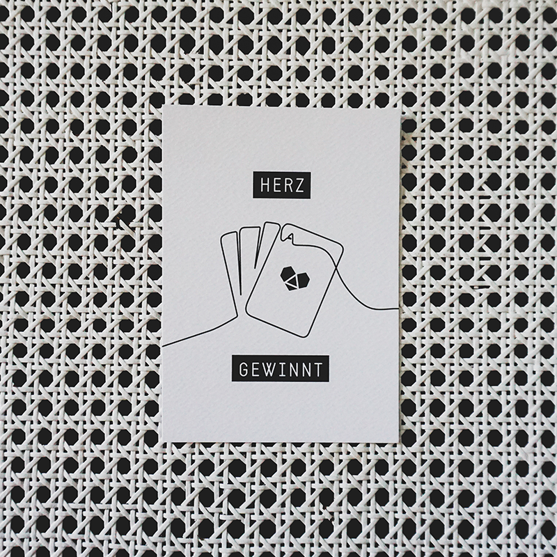 Postkarte *herz gewinnt* (s/w) Postkarte *herz gewinnt* (s/w)