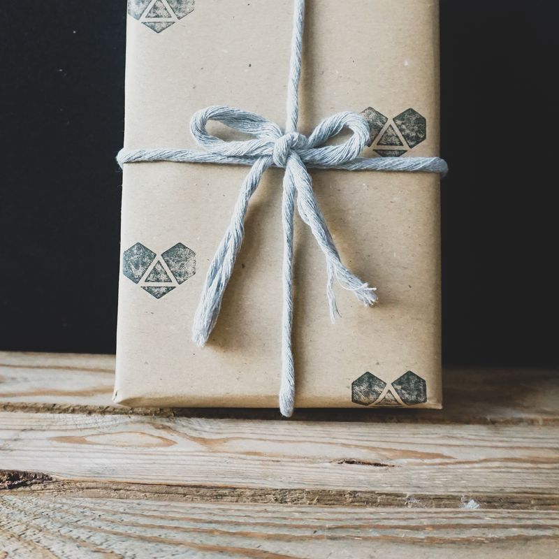 Geschenkschnur Makramee (hellgrau) Geschenkschnur Makramee (hellgrau)