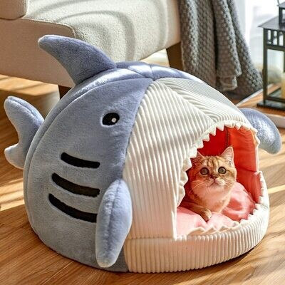 Enclosed cosy shark bed