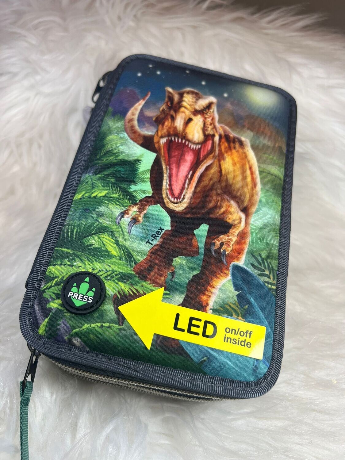 3-vaks etui led Dino World