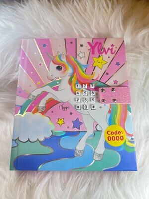Dagboek met geheime code en muziek Ylvi