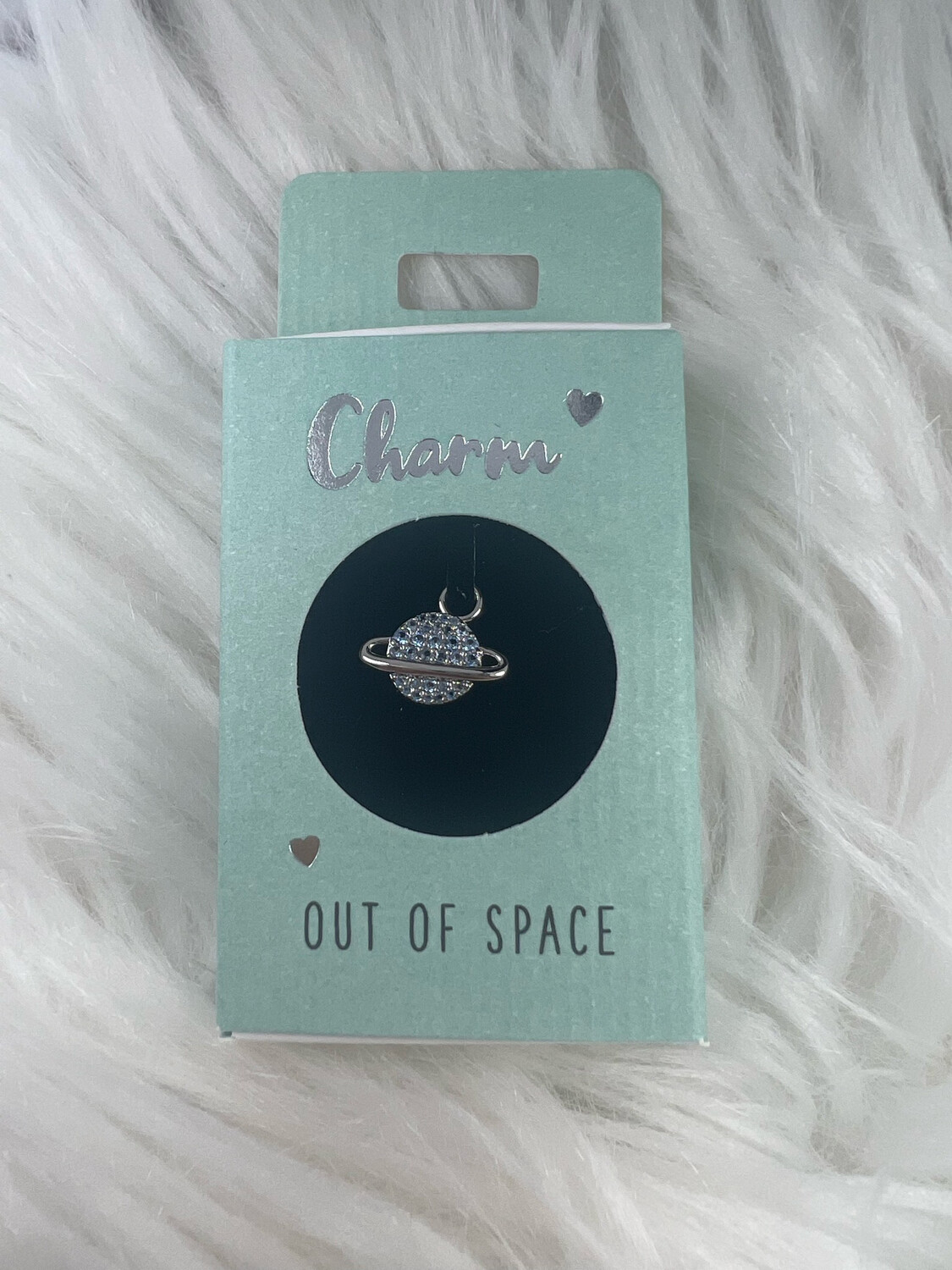 Hanger Oorring Out Of Space