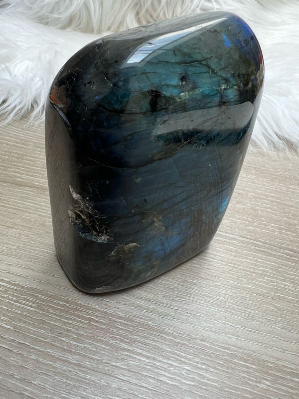 Labradoriet Gepolijst Uit Madagaskar 807 Gram