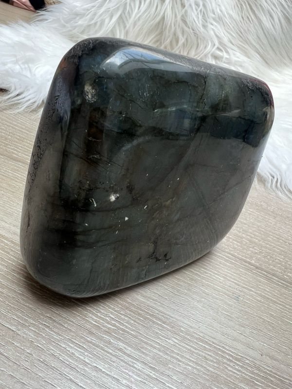 Labradoriet Gepolijst Uit Madagaskar 1214 Gram