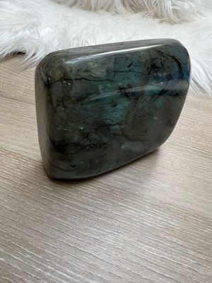 Labradoriet Gepolijst Uit Madagaskar 681 Gram