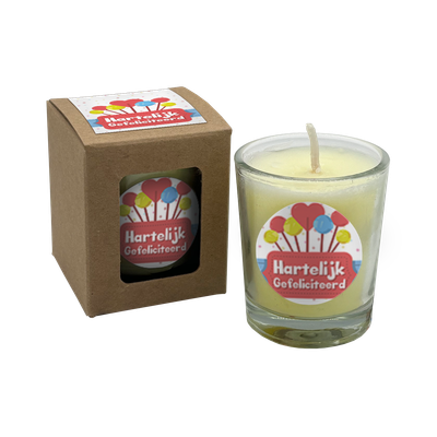 wenskaarsje met bedeltje hartelijk gefeliciteerd