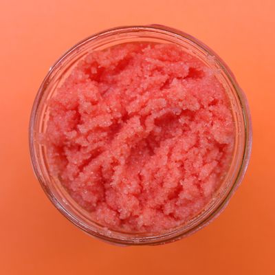 Geparfumeerde suiker body scrub - perzik sangria