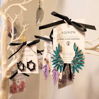 Nymph aurora glazen oorbellen