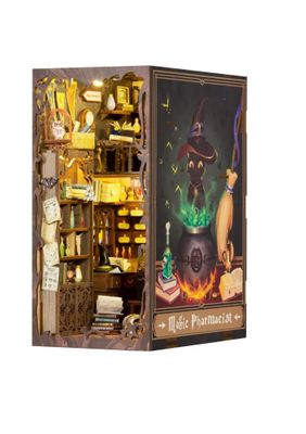 DIY booknook the magic pharmacist