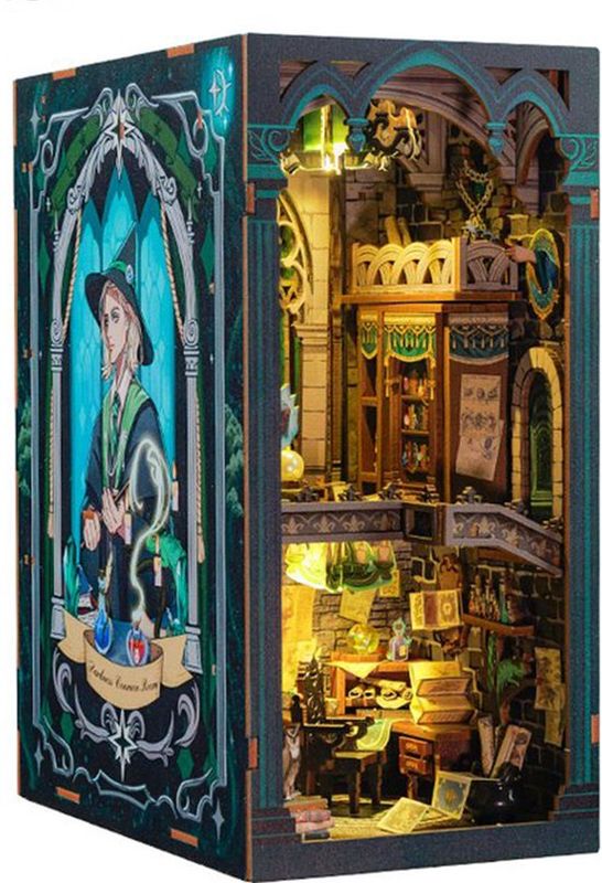 DIY booknook darkness common room