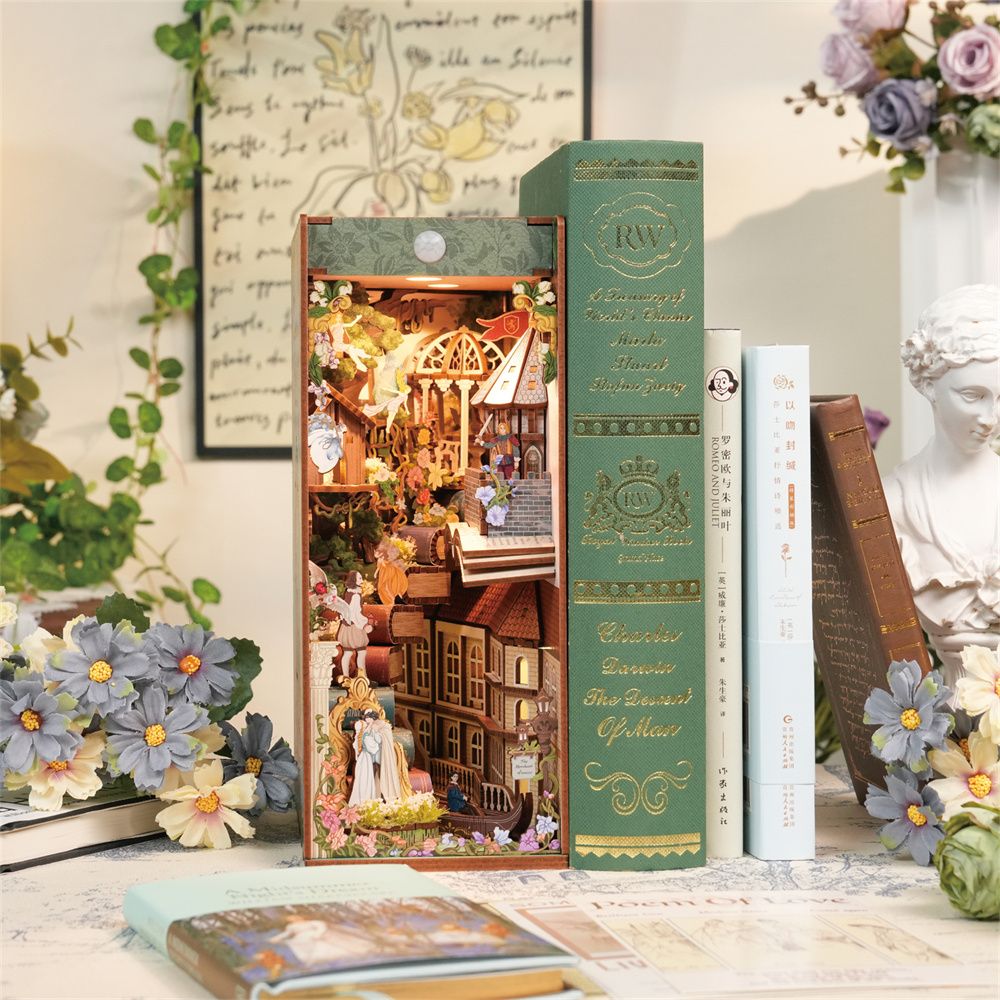 DIY booknook shakespear's verse