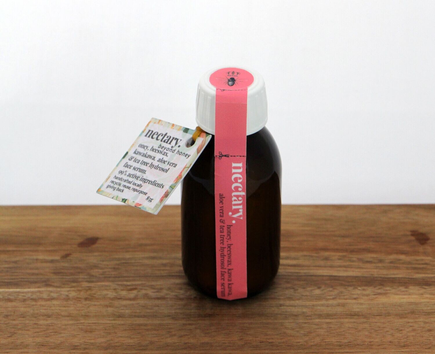 honey, beeswax, kawa kawa, aloe vera &amp; tea tree hydrosol face serum.