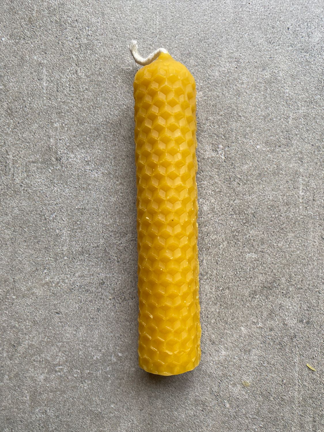 Comb pattern beeswax candle