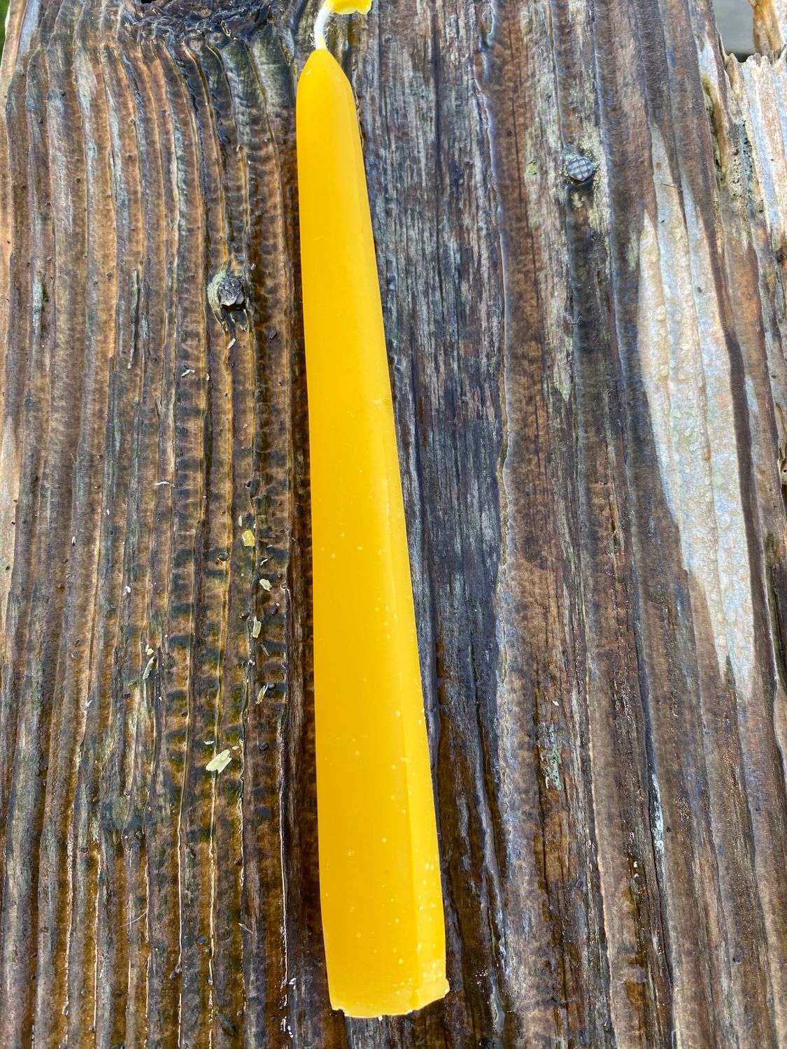 Straight table candle