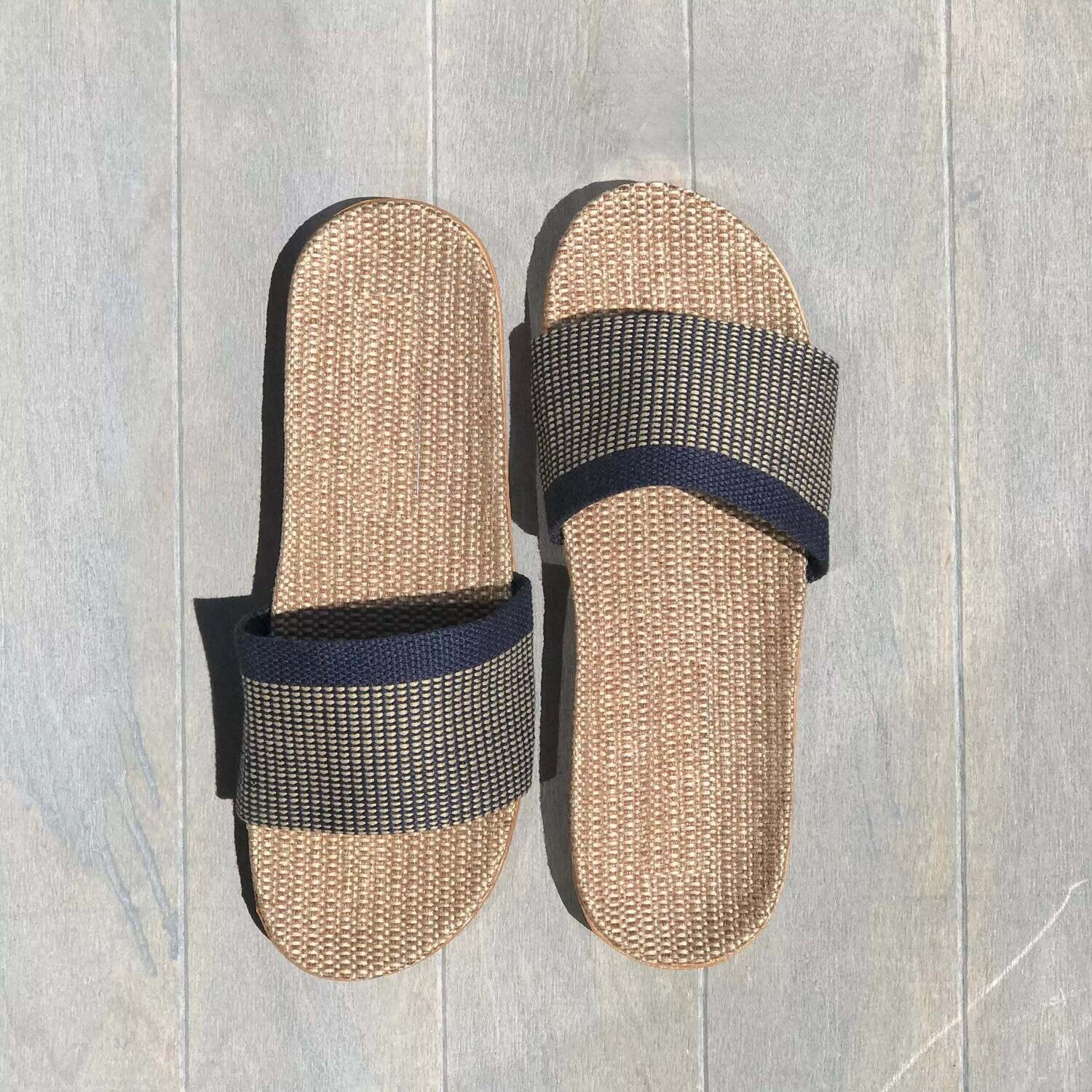 Mens Beach Sliders | Navy Check