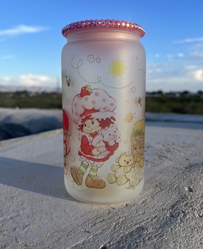 Strawberry &amp; Friends 16oz Frosted  Cup
