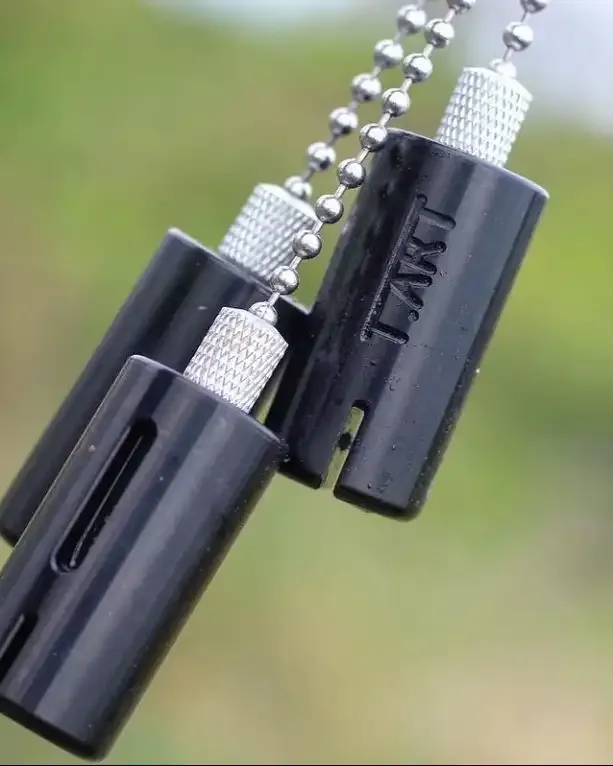 Bobbin Small integrated clip