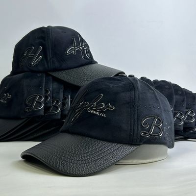 Triple Black - “Dad Hat “ - Panel no estructurado-