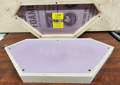 T-TRAK INSIDE CORNER MODULE, Fully Assembled, 1" Recessed Foamular Top