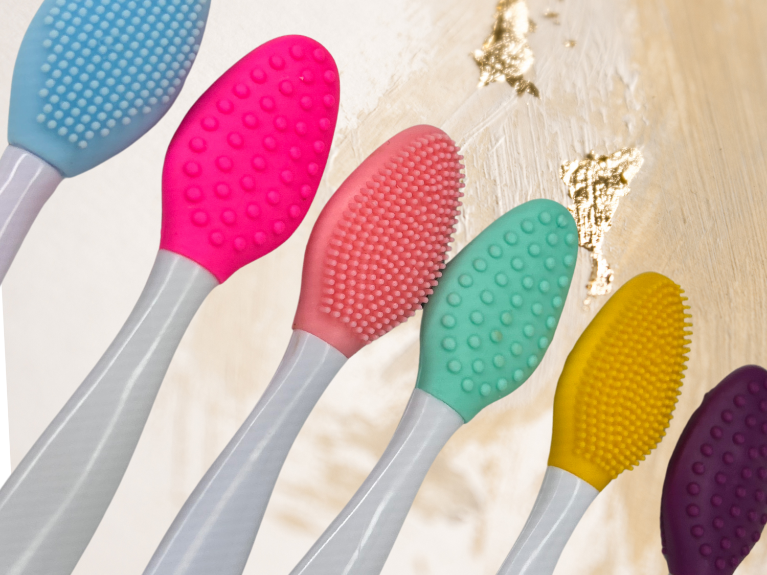Lip scrub Brush