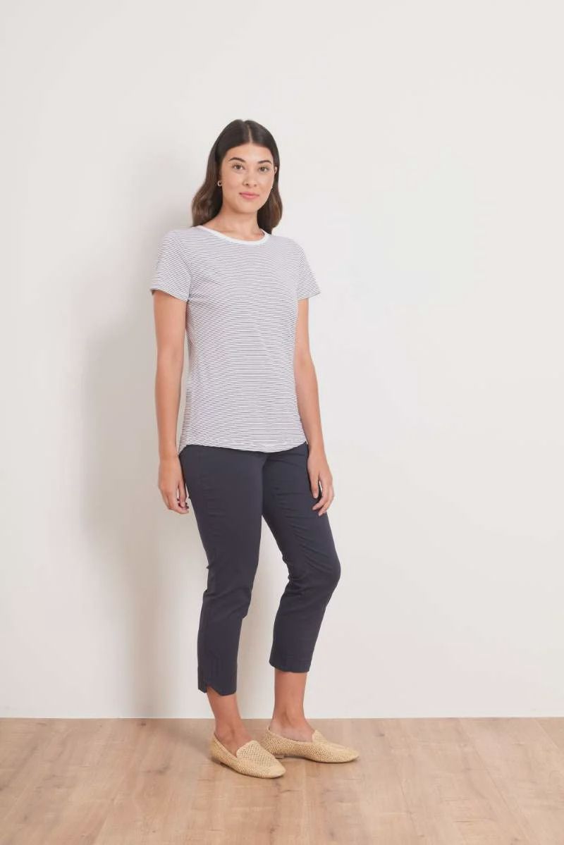 Foil - Fuss Free Capri Pant True Navy - FO4901