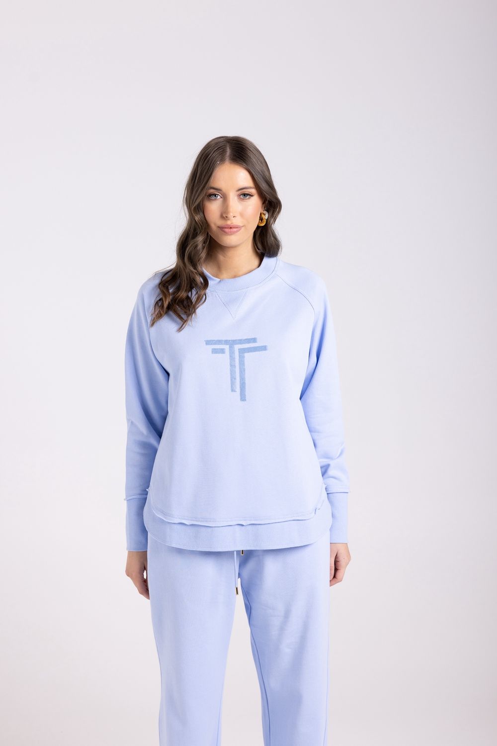 Two-T&#39;s - Scoop Hem Sweat W/DTM Sequins / Powder Blue 3023