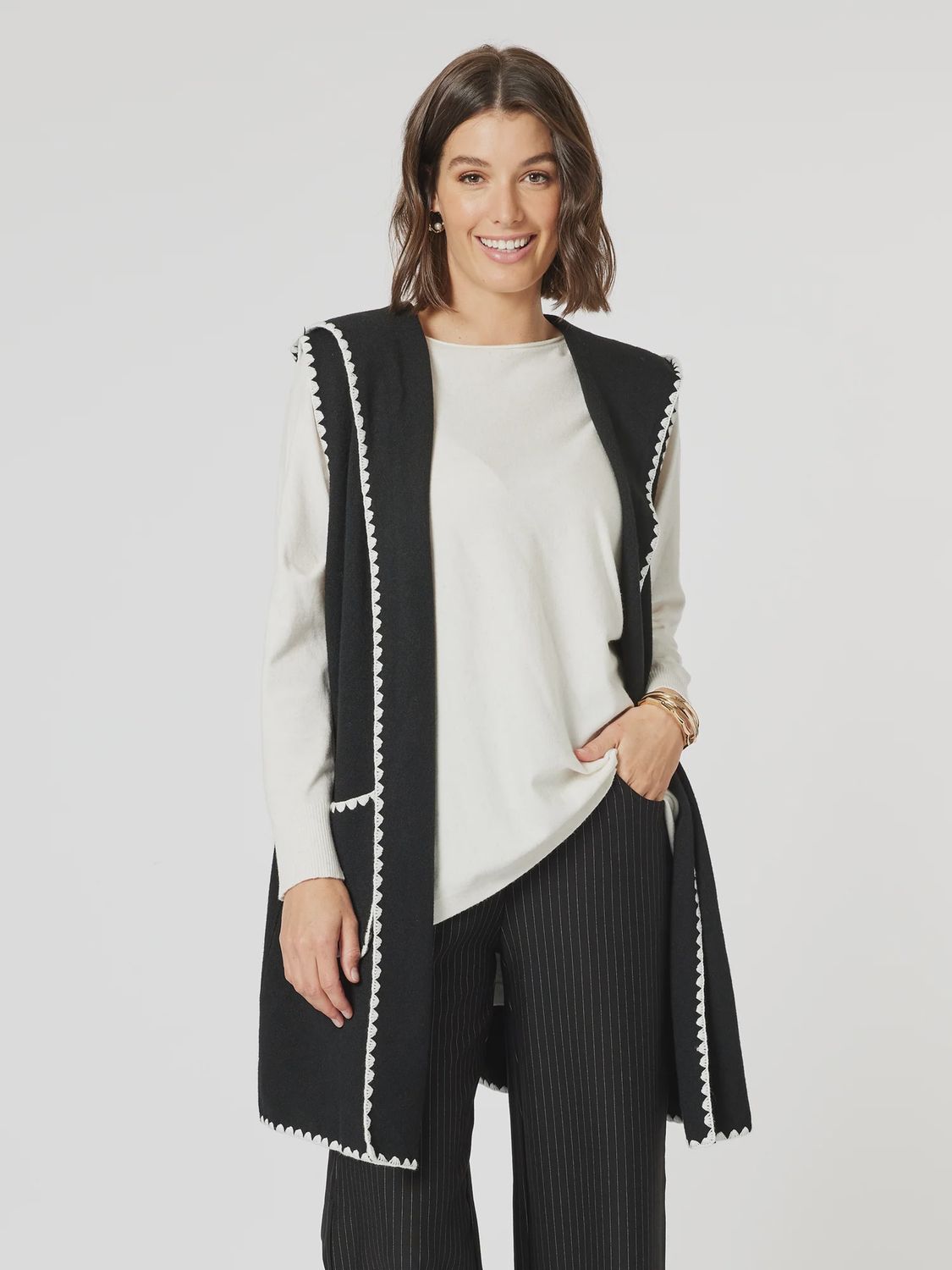 Clarity - Cosy Hooded Vest / Black 46845