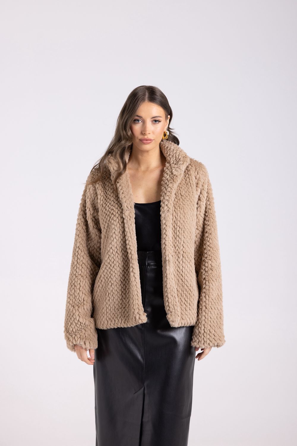 Two-T&#39;s - Short Teddy Coat / Oat 3098