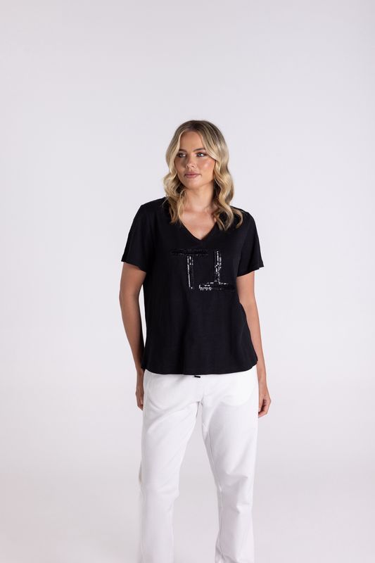 Two-T&#39;s - V Neck Beaded Logo T-Shirt / Black 3111