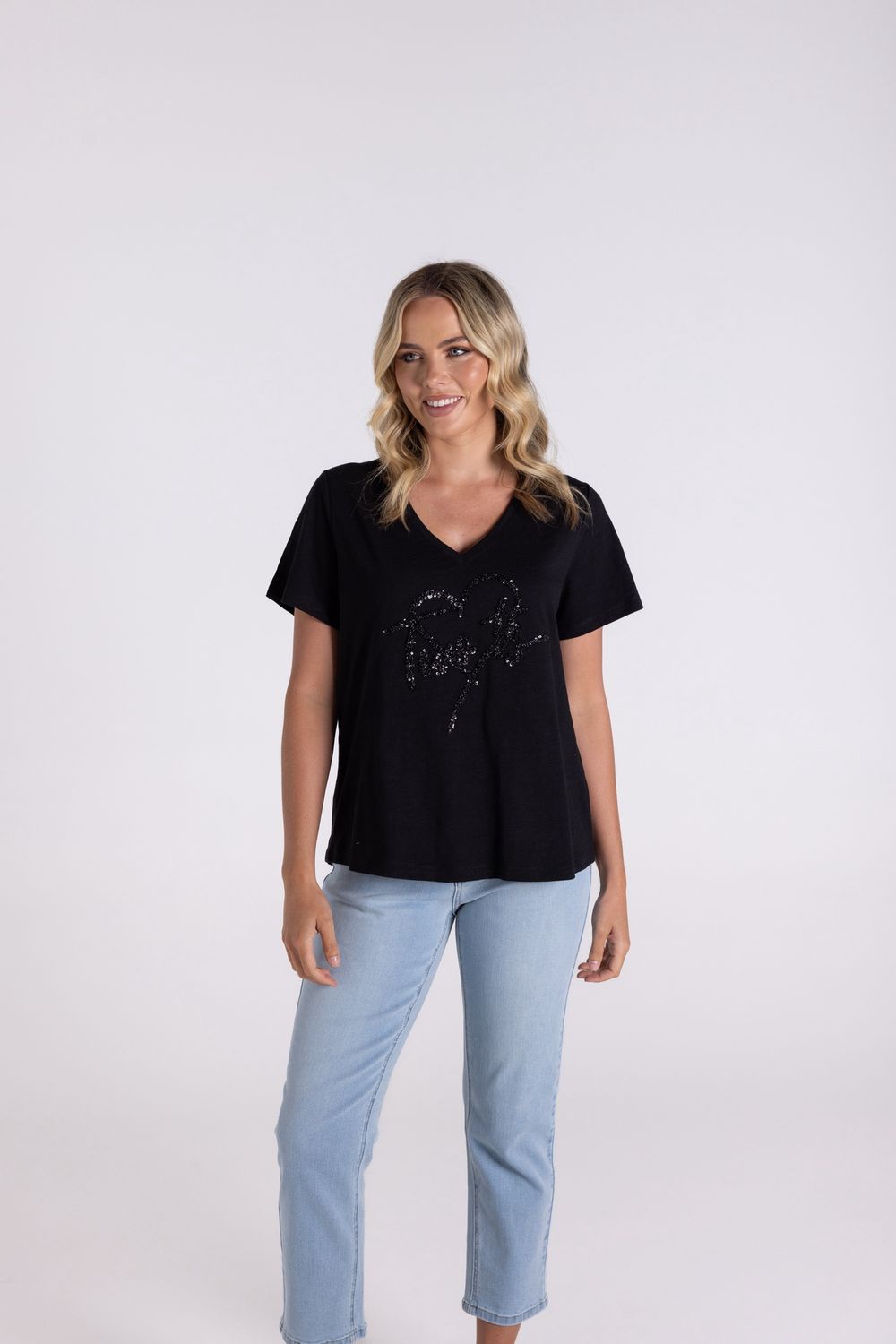 Two-T&#39;s – V-Neck Heart Logo Tee / Black 3113