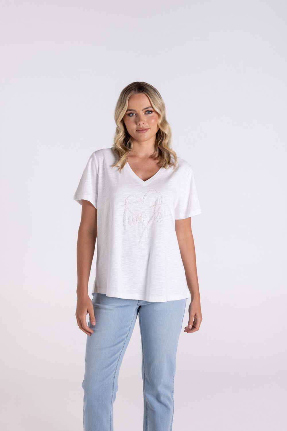 Two-T&#39;s – V-Neck Heart Logo Tee / White 3113