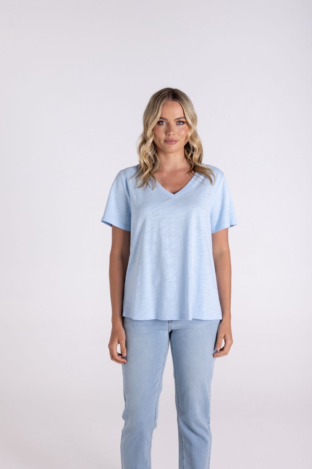 Two-T&#39;s - V Neck T-Shirt / Pale Blue 3118