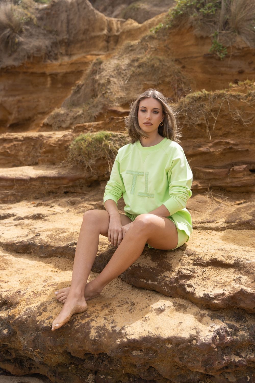Two-T&#39;s - Raglan Sweat W/Beaded Logo / Lime 3133
