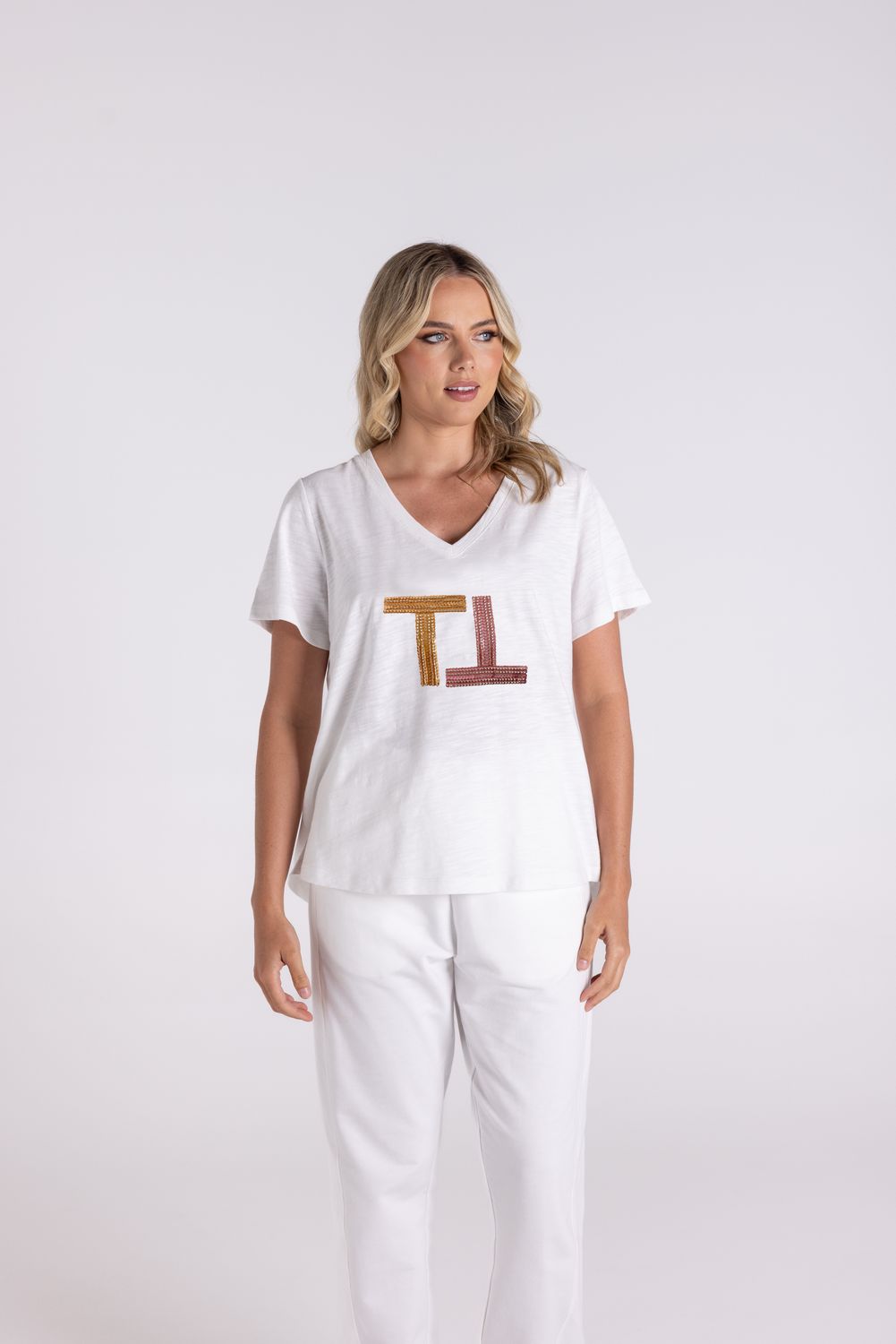 Two-T&#39;s - V Neck Beaded Logo T-Shirt / White 3111
