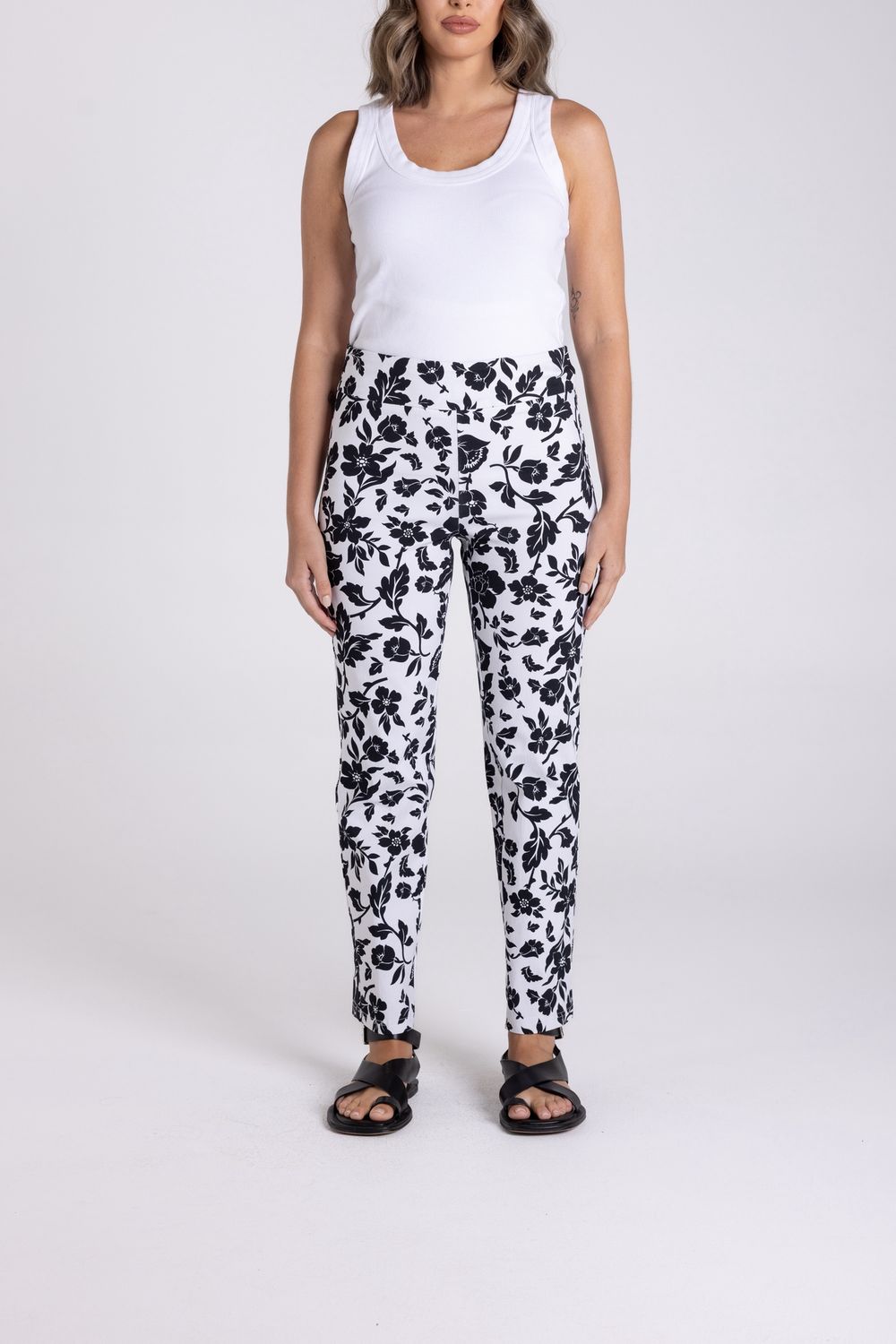 Two-T&#39;s - 7/8 Pull On Pant / Black-White 3167