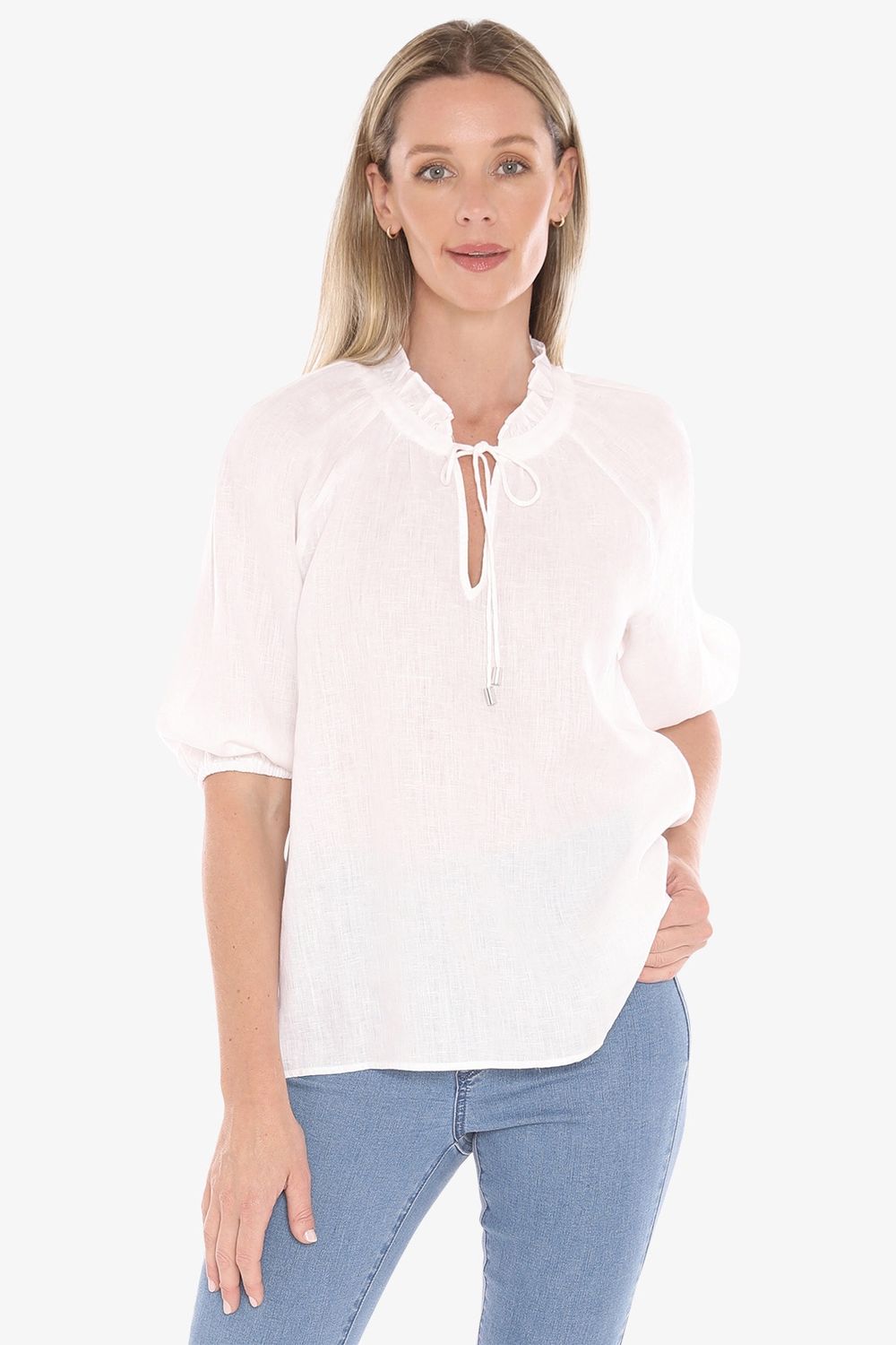 Jump - Ruffle Neck Top / White 596J3085A
