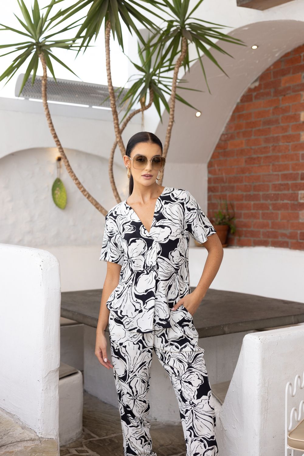 Two T&#39;s - Hibiscus Top / Print 3215