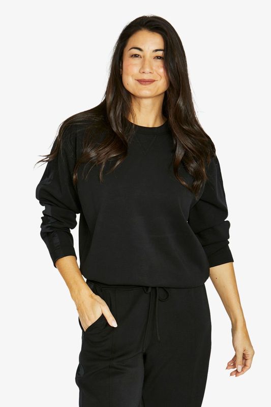Jump - Satin Trim Lounge Top / Black 60612020A