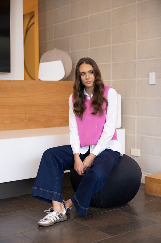 Two T's - V-Neck Cotton Vest / Ultra Pink 3303