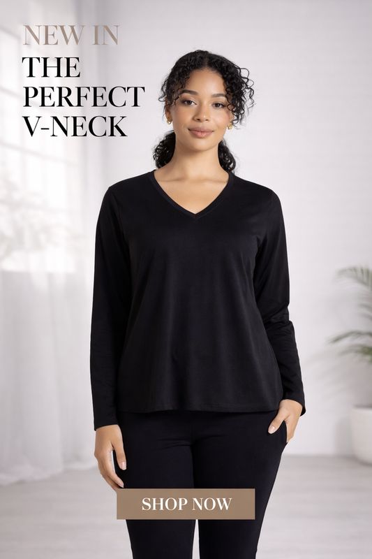 Two T's - V-Neck Long Sleeve T-Shirt / Black 3345