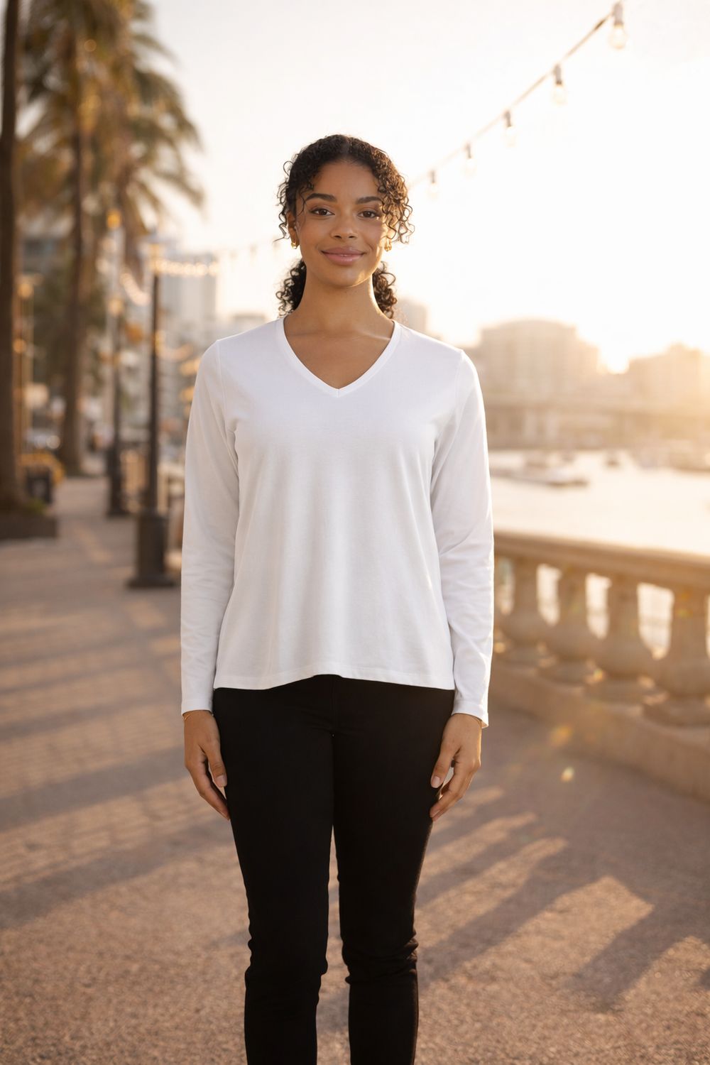 Two T's - V-Neck Long Sleeve T-Shirt / White 3345